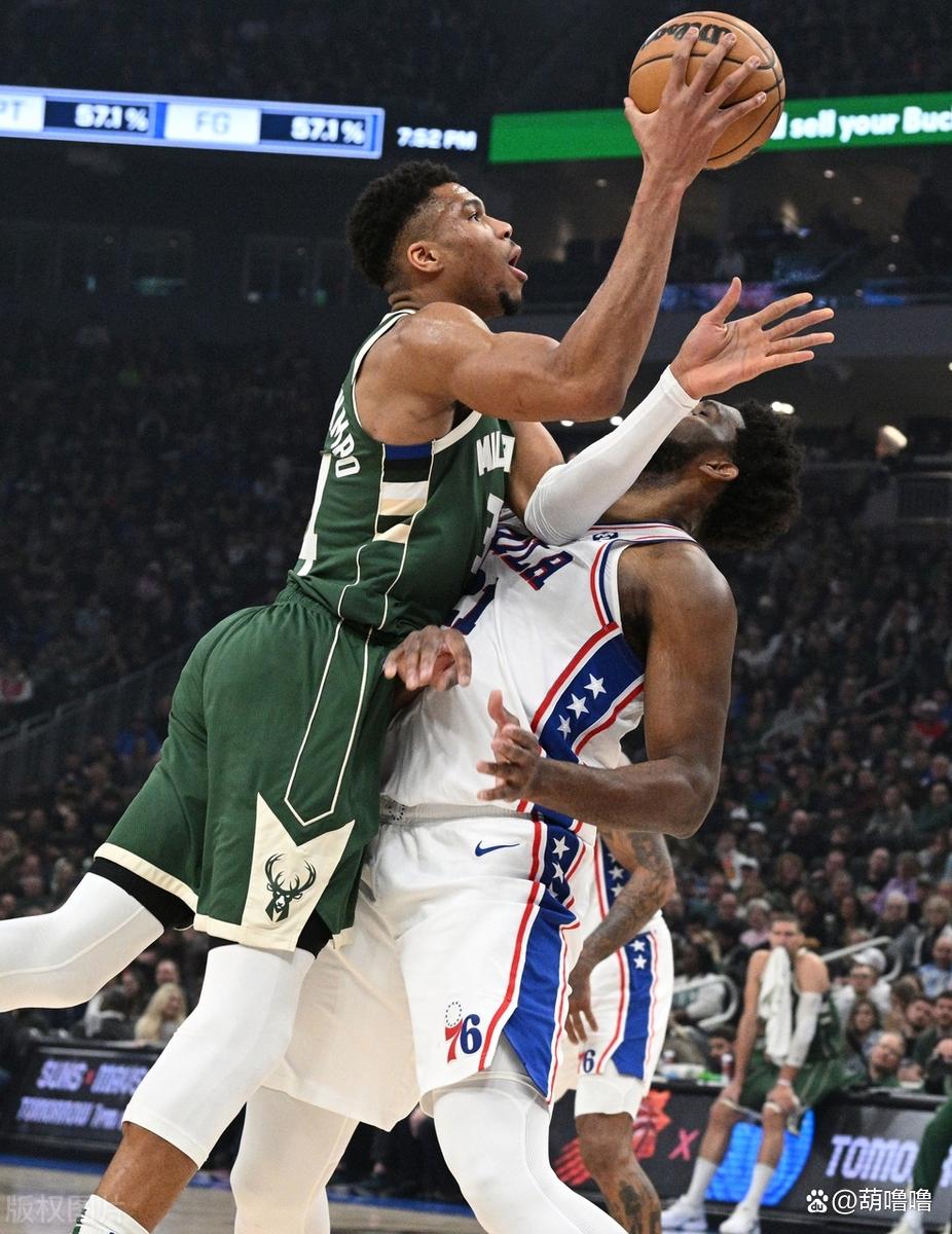 日本男篮横扫菲律宾男篮,字母哥三分雨点燃全场的简单介绍 日本男篮横扫菲律宾男篮,字母哥三分雨点燃全场的简单介绍