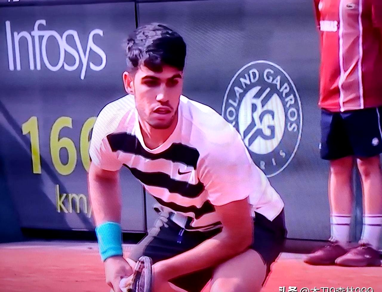 西班牙网球队力克法国网球队,阿尔卡拉斯高光表现 西班牙网球队力克法国网球队,阿尔卡拉斯高光表现