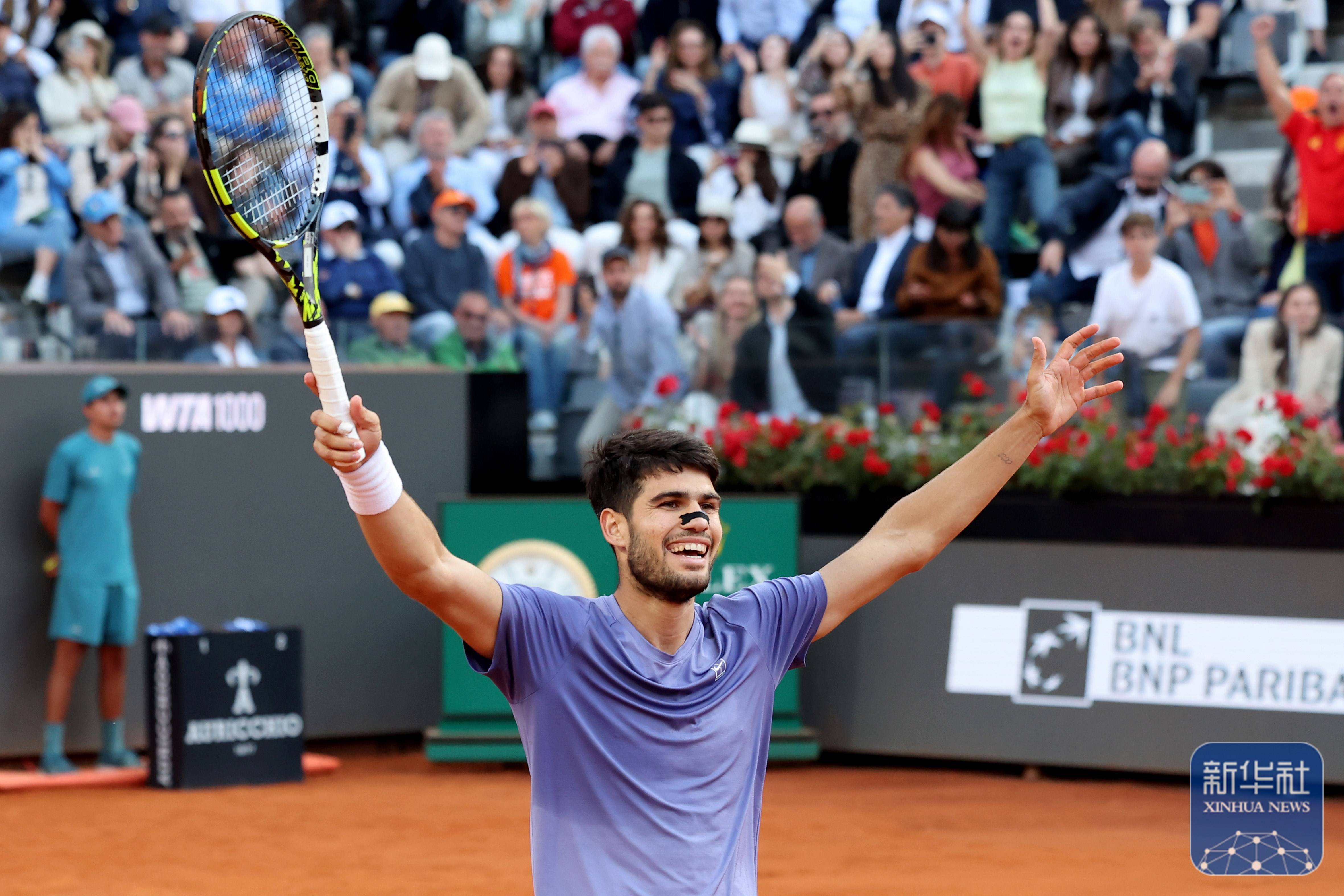 西班牙网球队力克法国网球队,阿尔卡拉斯高光表现 西班牙网球队力克法国网球队,阿尔卡拉斯高光表现