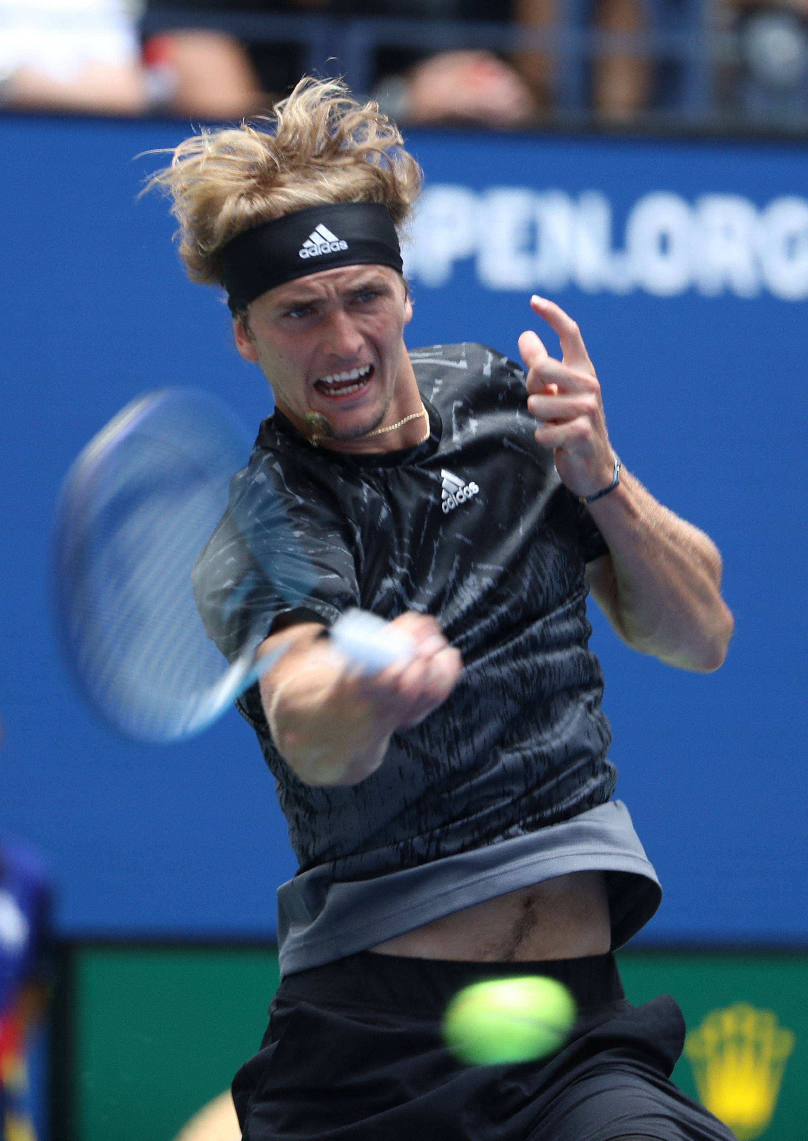 包含西班牙网球队险胜日本网球队，兹维列夫高光表现的词条