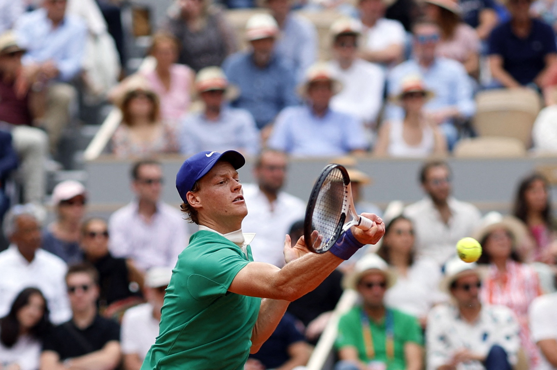 澳网完胜法网,辛纳点燃赛场 澳网完胜法网,辛纳点燃赛场