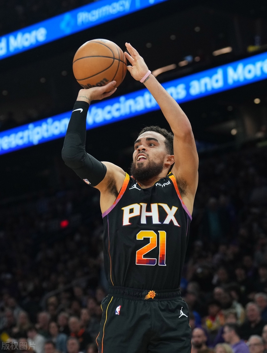 灰熊鏖战太阳,德罗赞扛起全队 灰熊鏖战太阳,德罗赞扛起全队