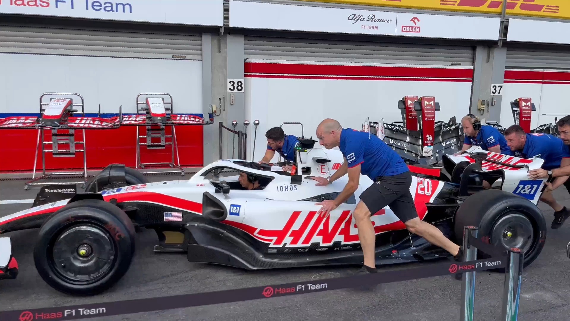 哈斯车队横扫梅赛德斯,皮亚斯特里带队取胜 哈斯车队横扫梅赛德斯,皮亚斯特里带队取胜