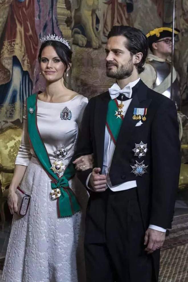 英格兰队翻盘瑞典队，波尔惊艳四座