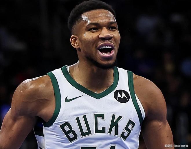 火箭轻取雄鹿，字母哥高光表现