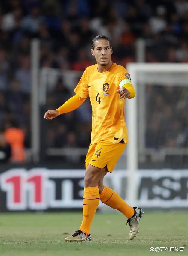 荷兰绝杀波兰，范戴克惊艳四座