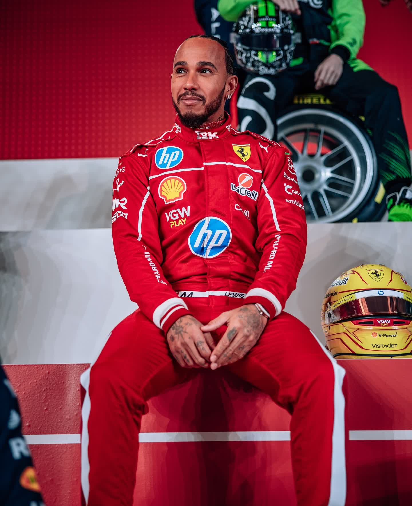 法拉利鏖战红牛车队,塞恩斯关键制胜 法拉利鏖战红牛车队,塞恩斯关键制胜