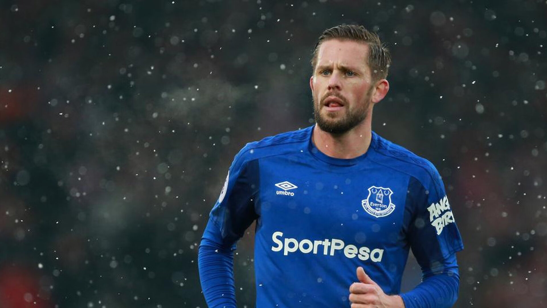 金色风暴吞噬红蓝孤岛，哥伦比亚5-1碾碎美国，马丁内利惊雷一击定乾坤