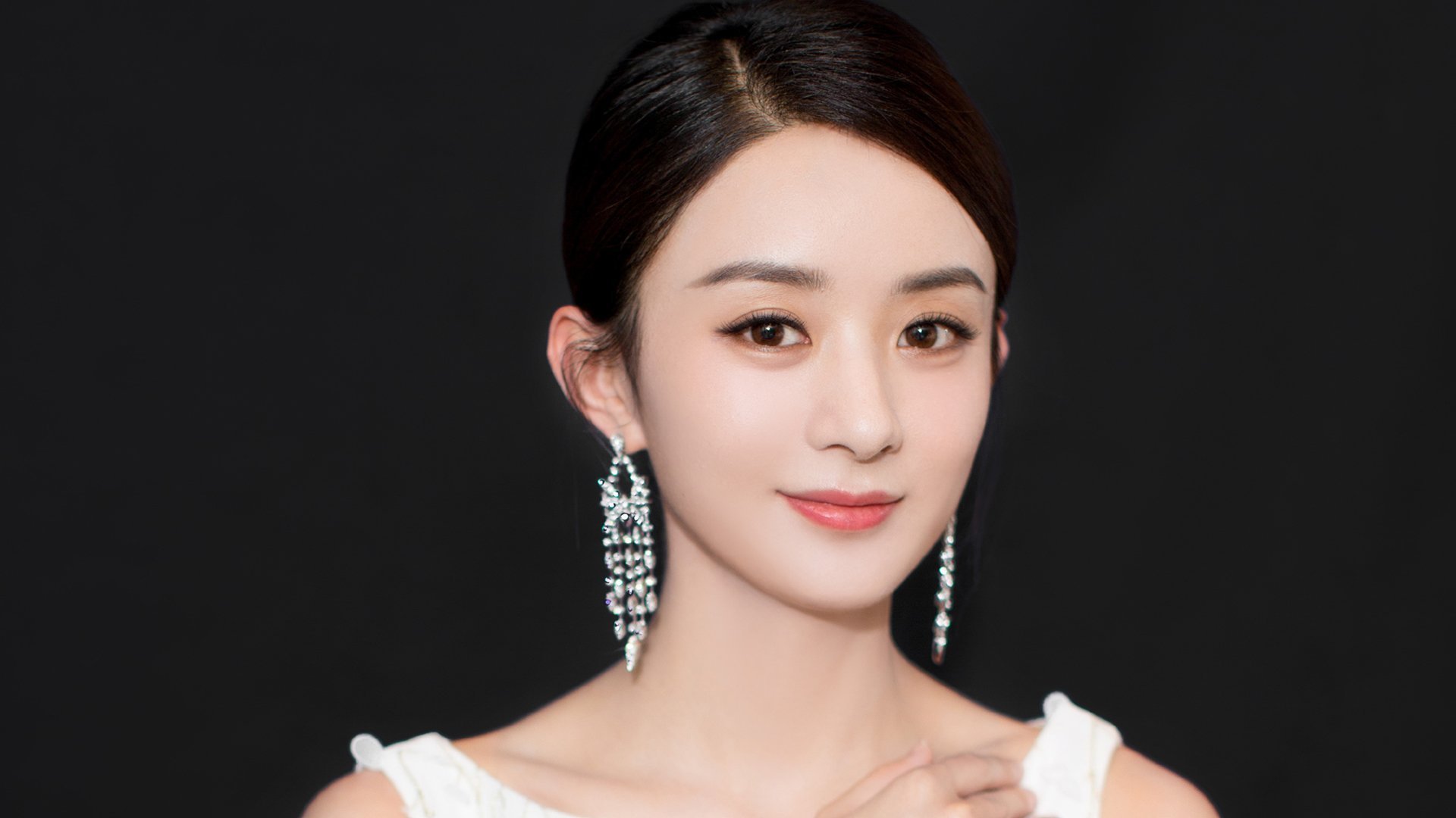 米切尔狂飙统治级数据，45分导演逆转，开拓者撼动雄鹿