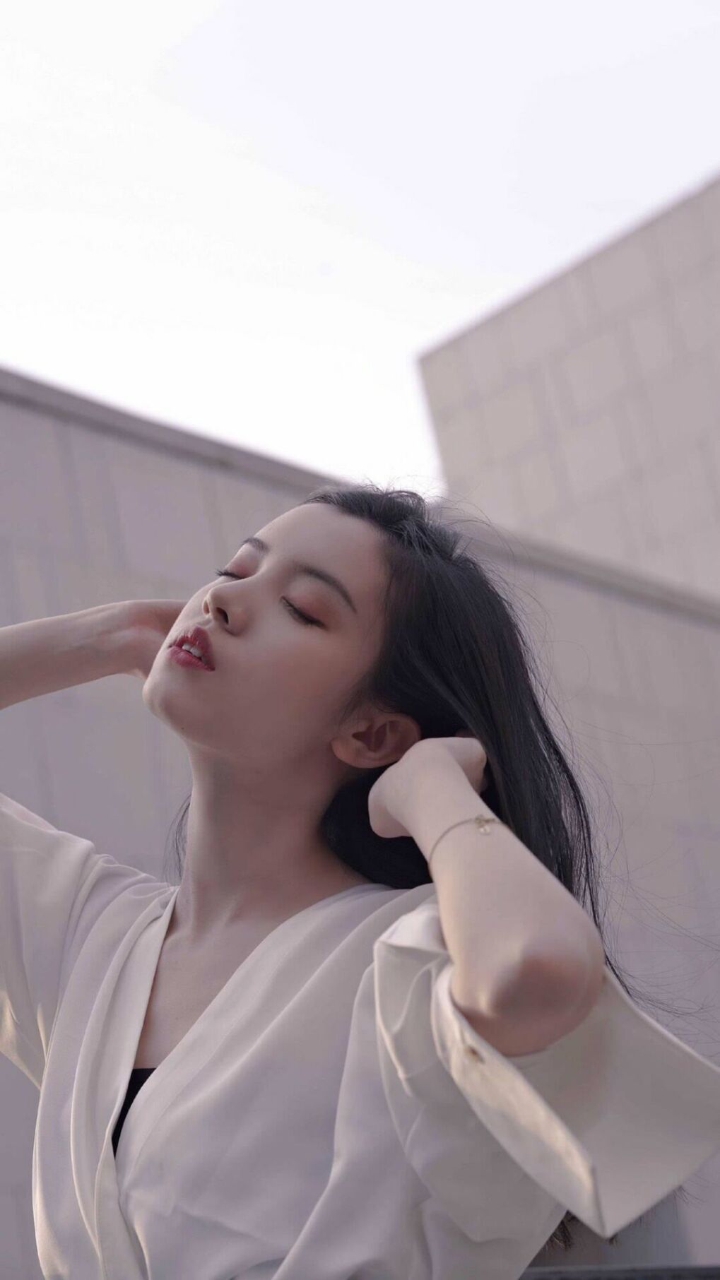 钢铁封锁下的关键先生，东契奇如何在湖人铁壁中破局？